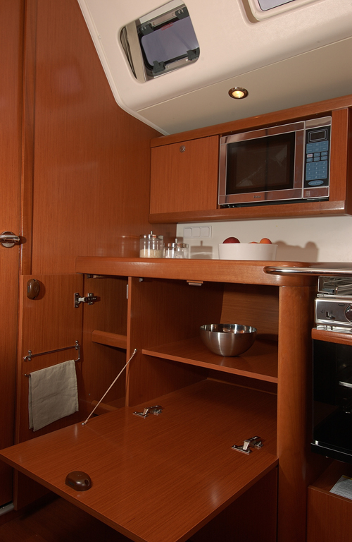Beneteau Oceanis 54 14